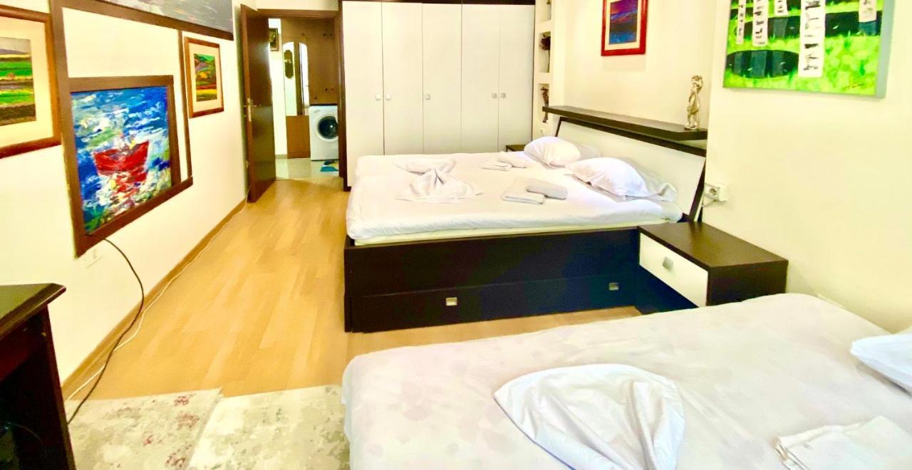 Blloku Apartment Tirana Exteriör bild