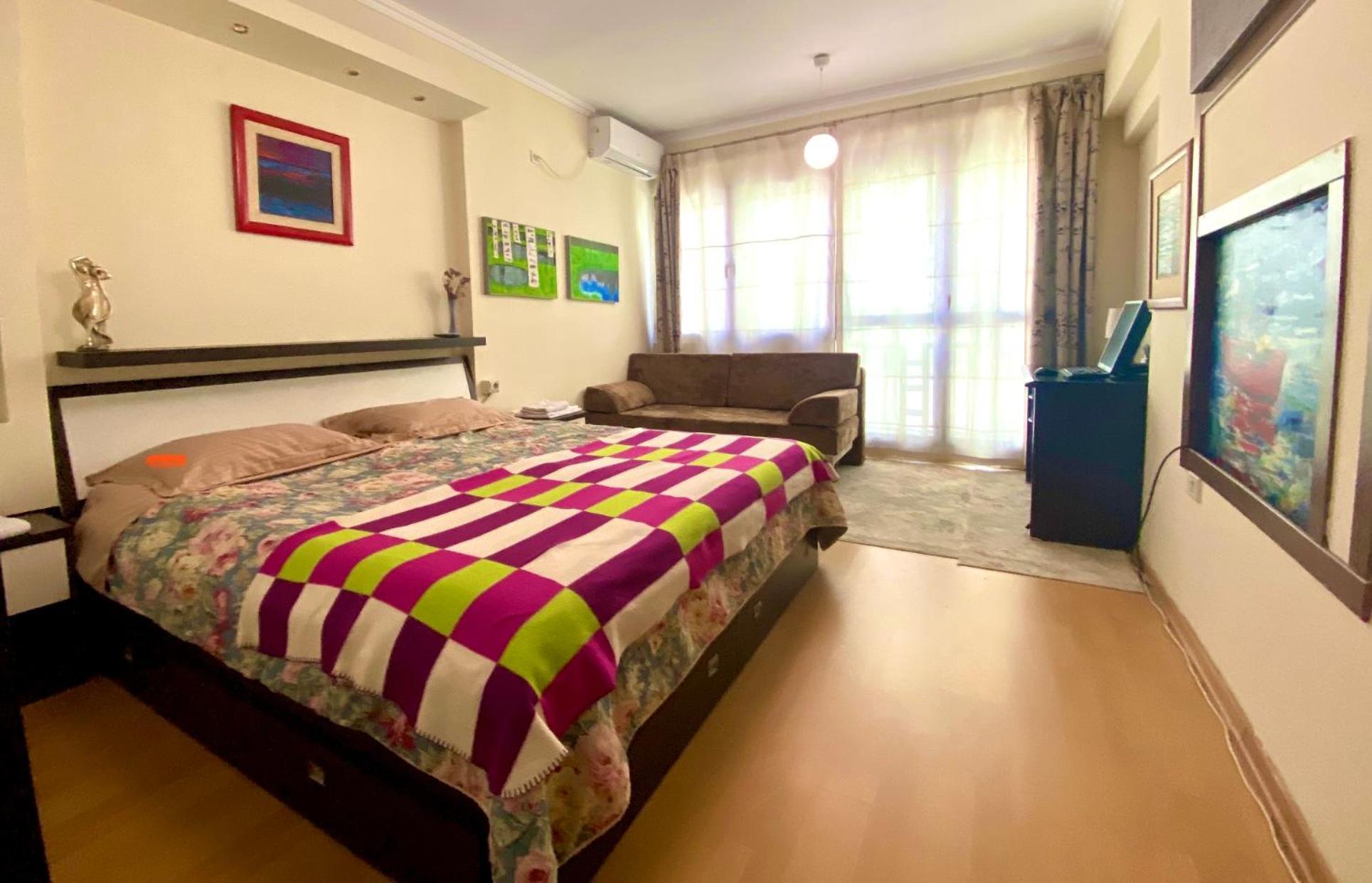 Blloku Apartment Tirana Exteriör bild